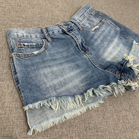 Vanilla Star Festival Short Jean Shorts 100% Cotton W/ Fringe‎ Distressed Size 7 - Picture 2 of 12